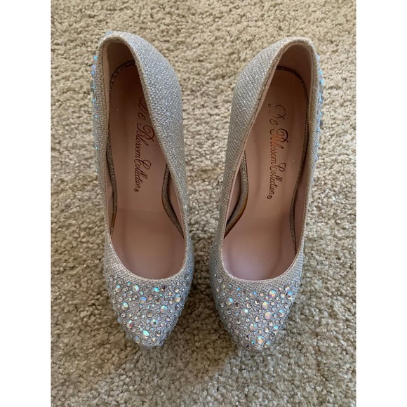 De Blossom Silver Rhinestone Pump 7.5 - Picture 3 of 5